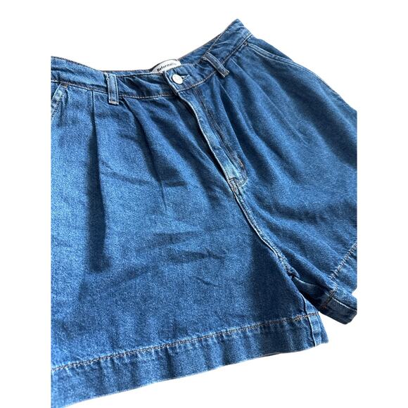 Reformation Jeans Francis High Rise Pleated Shorts Size 27 - Picture 9 of 10
